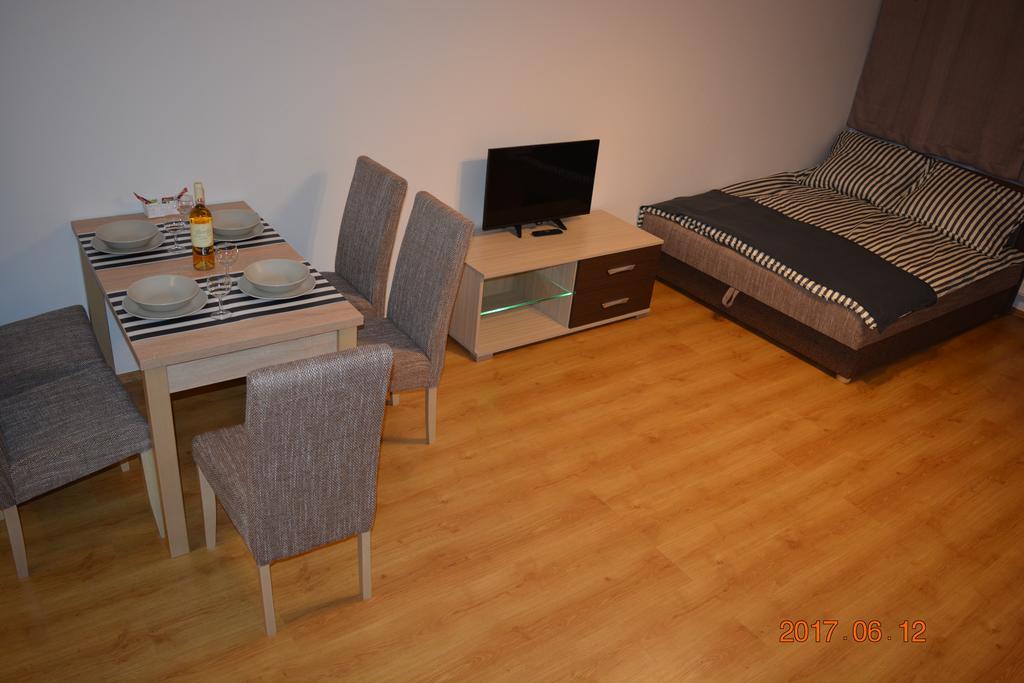 Gobe Apartman Хайдусобосло Экстерьер фото